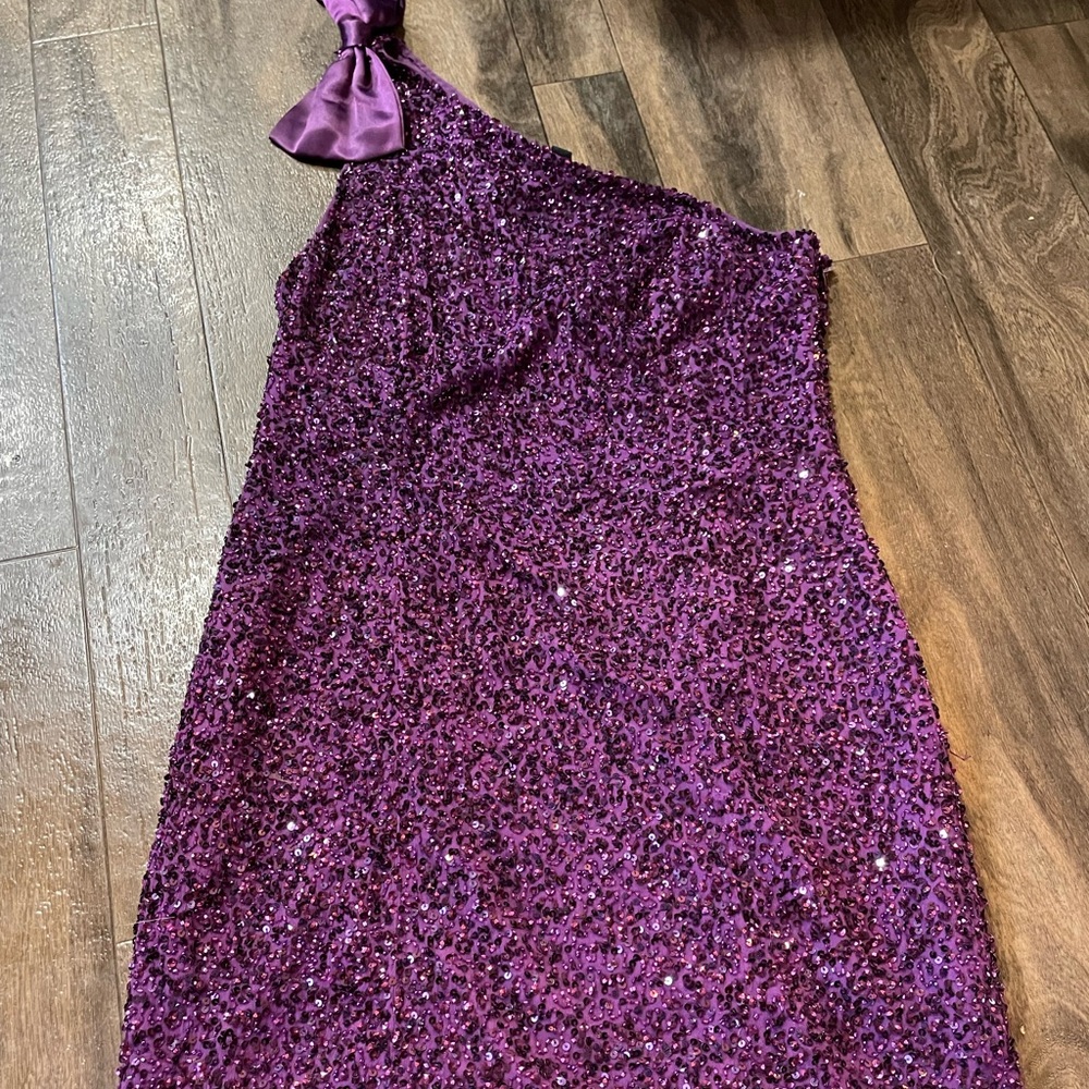 Pretty sparkly dress